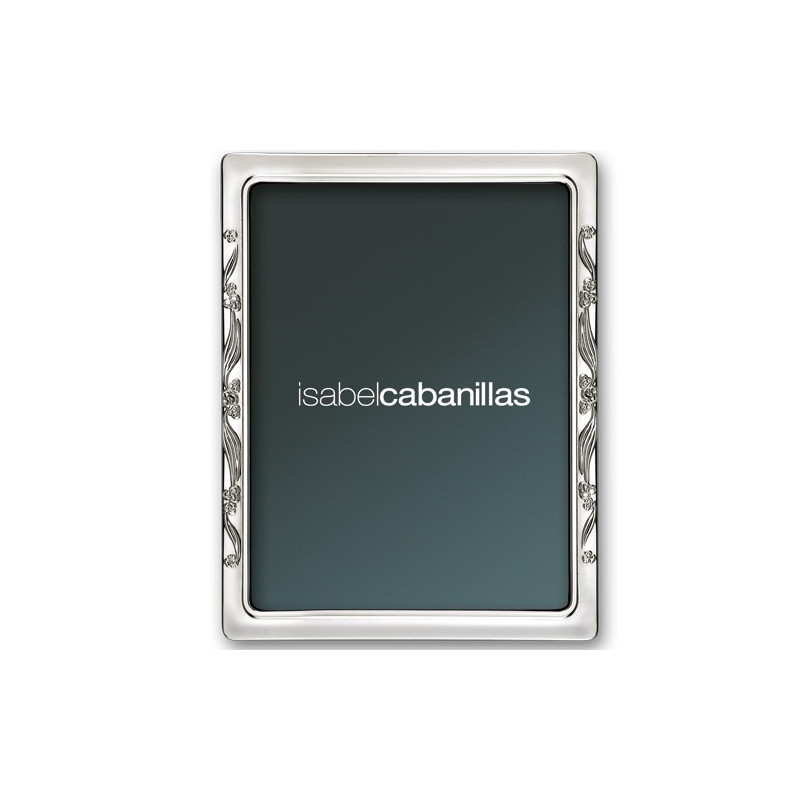 isabel-cabanillas-silver-gift-