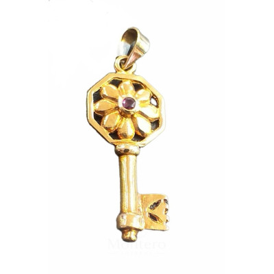 Colgante Oro Llave con Rubí
