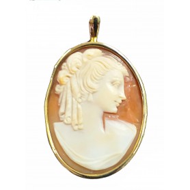 Gold Pendant- Montero Jewelers