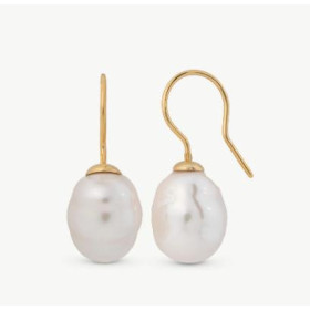 Pendientes cortos con cierre de gancho en plata con baño de oro de 18k y perla barroca blanca de 12mm.