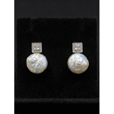 Silver Earrings and Natural Pearl | Pure Elegance